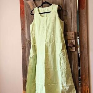 Light Green Sleeveless Long Dress Size Large